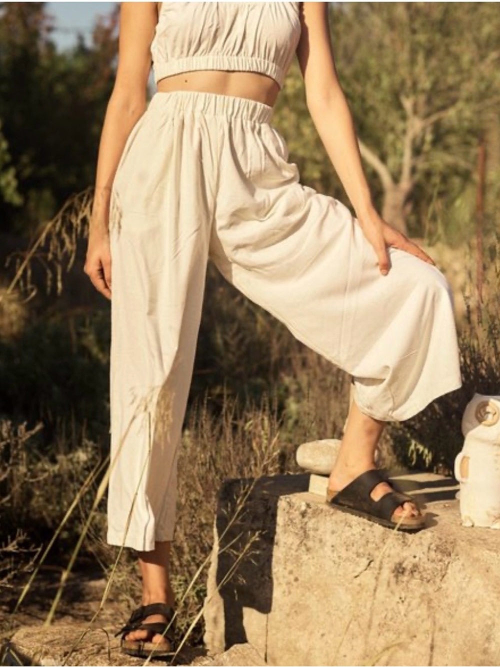 OZMA of California Silk Noil Wide Leg Crop Pant in Olive Size Medium EUC